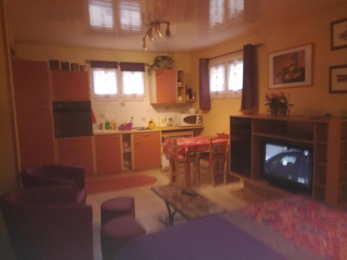 Maison Montricher-le-Bochet Extérieur photo