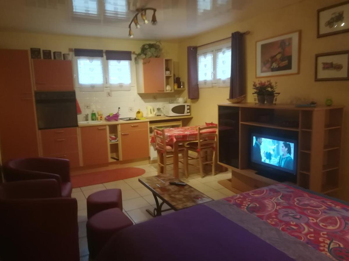 Maison Montricher-le-Bochet Extérieur photo